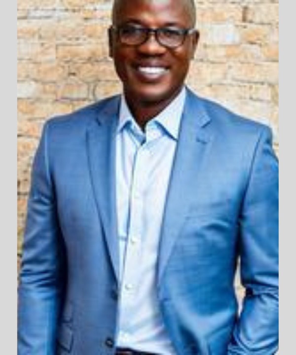 Dr Raphael Akangbe